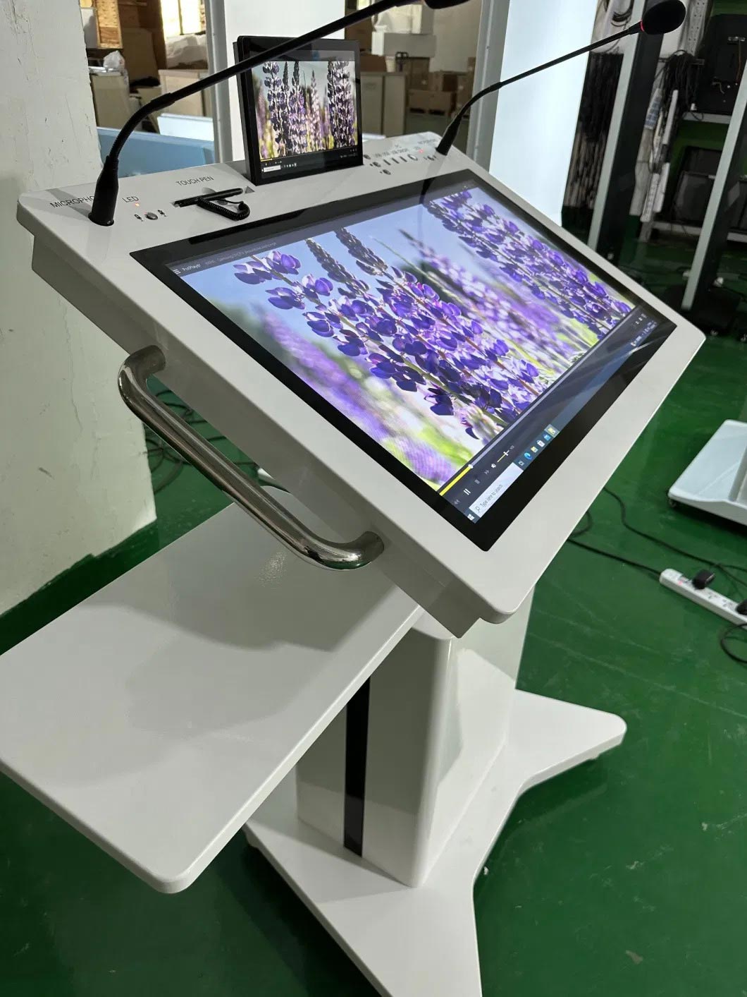 Double Screen Smart Podium with Mobility